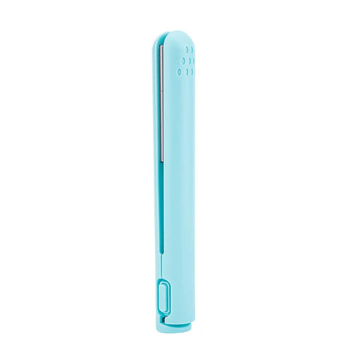 🎒🪮  The First Mini USB 2-in-1 Hair Styler – Portable, Safe & Effortless